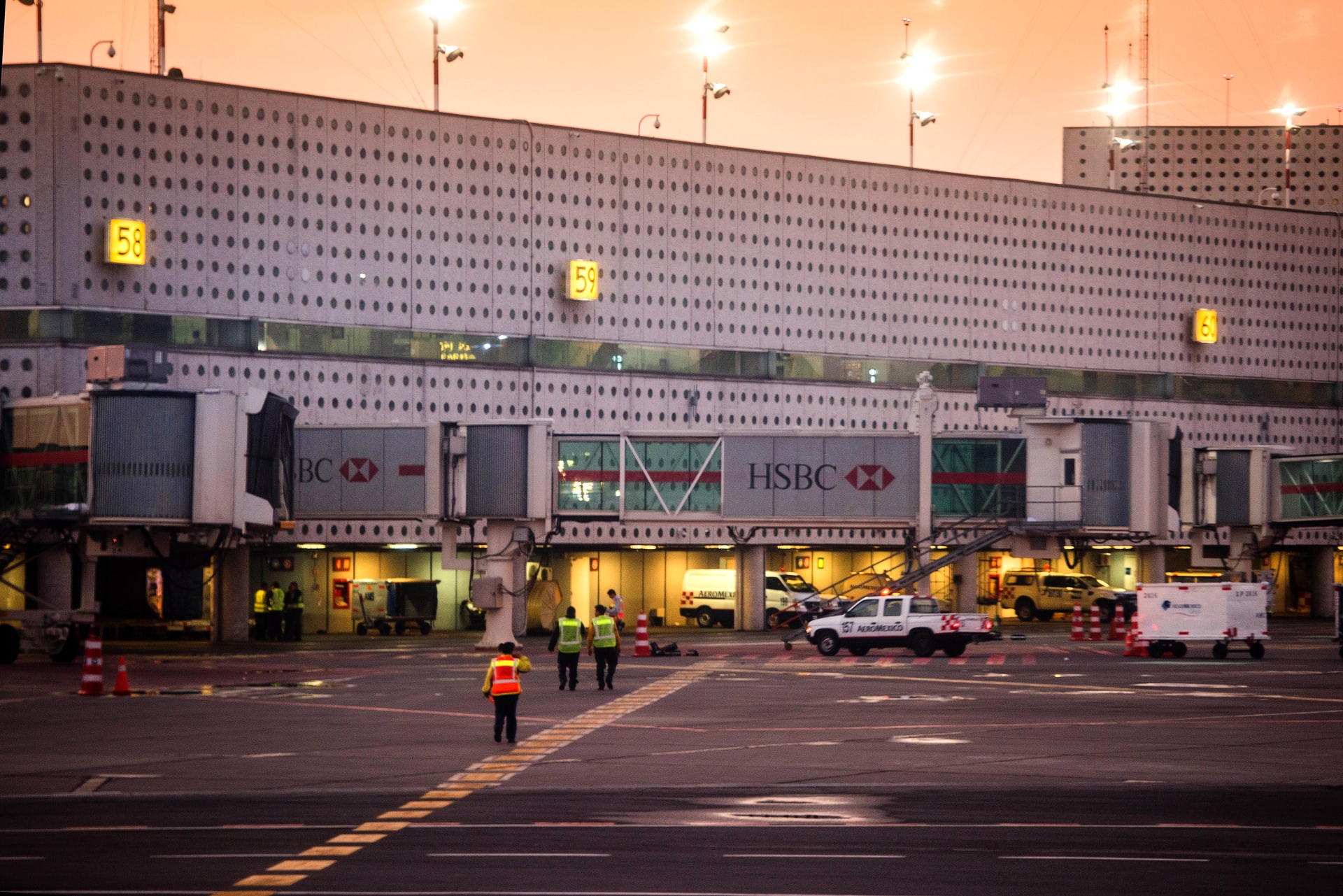 aeropuerto internacional de la cdmx aicm