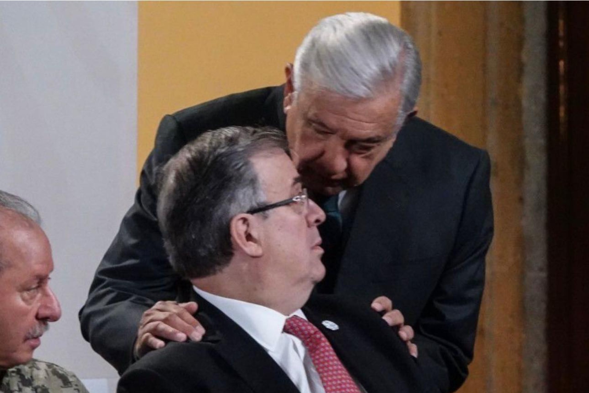 amlo lopez obrador ebrard morena 1