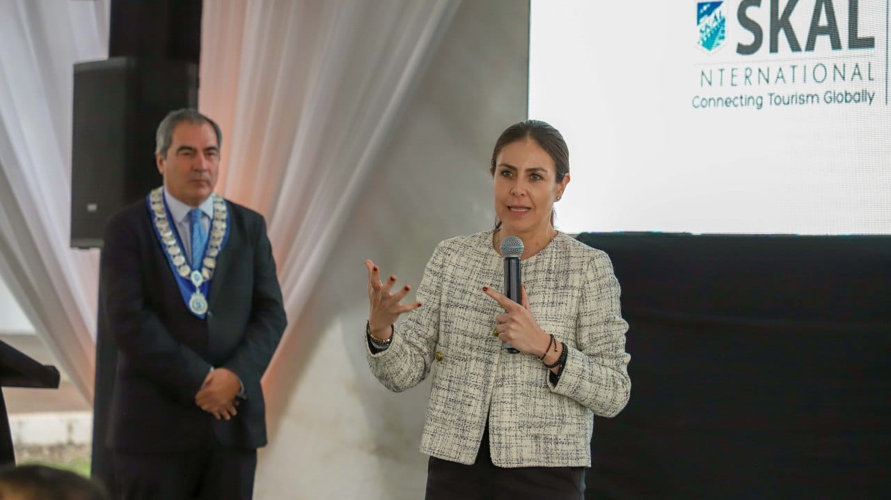 EMPRESARIOS DAN RUMBO AL TURISMO DE QUERÉTARO: ADRIANA VEGA