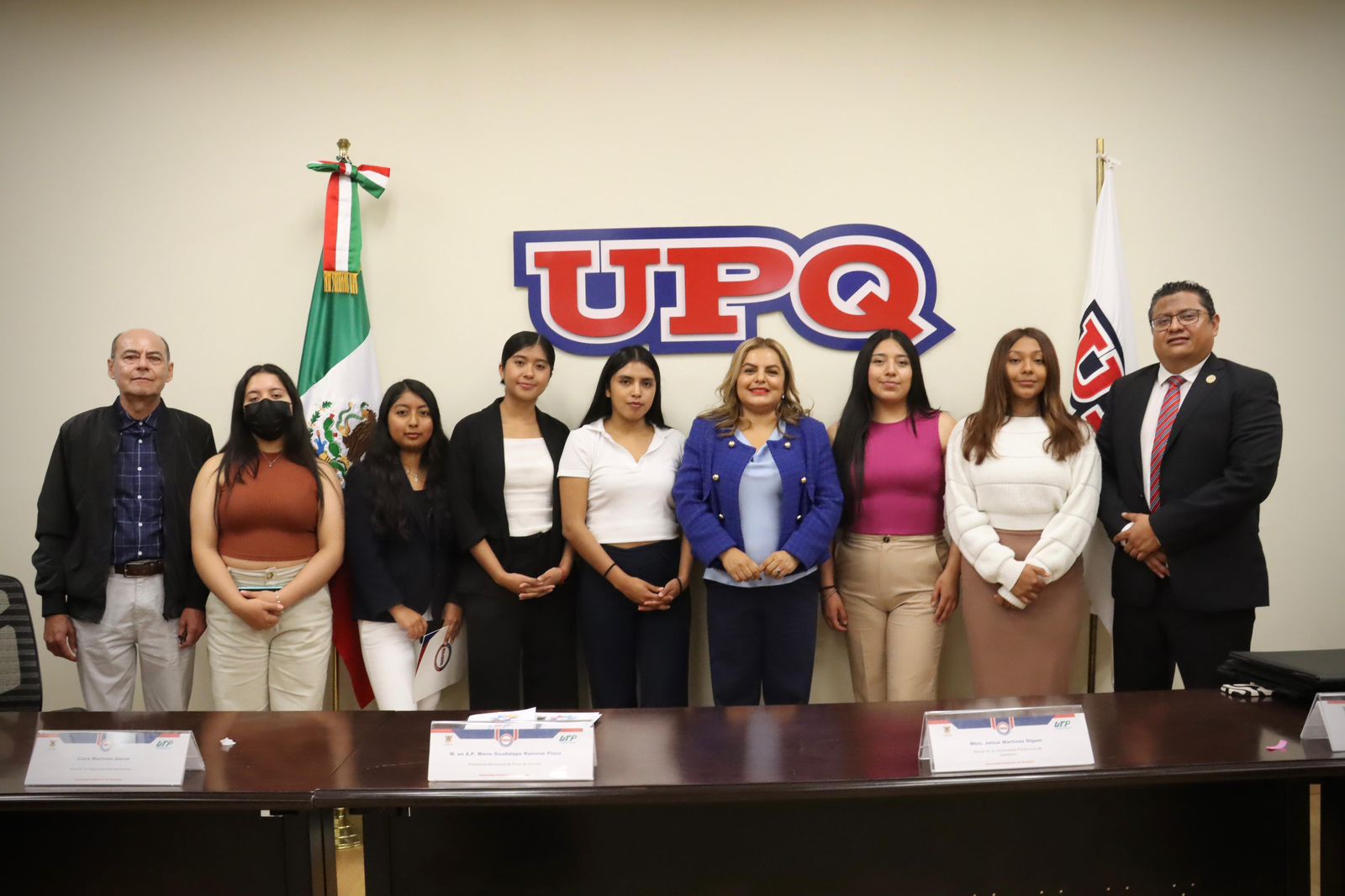 LUPITA RAMÍREZ FIRMA CONVENIO DE COLABORACIÓN PARA EL PROGRAMA UPQ EN LA SIERRA