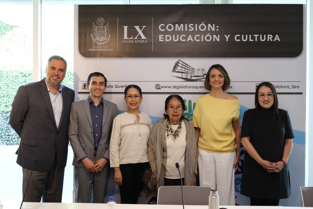 DIPUTADOS DE LA COMISIÓN DE EDUCACIÓN Y CULTURA APRUEBAN EXHORTO AL TITULAR DEL PODER EJECUTIVO