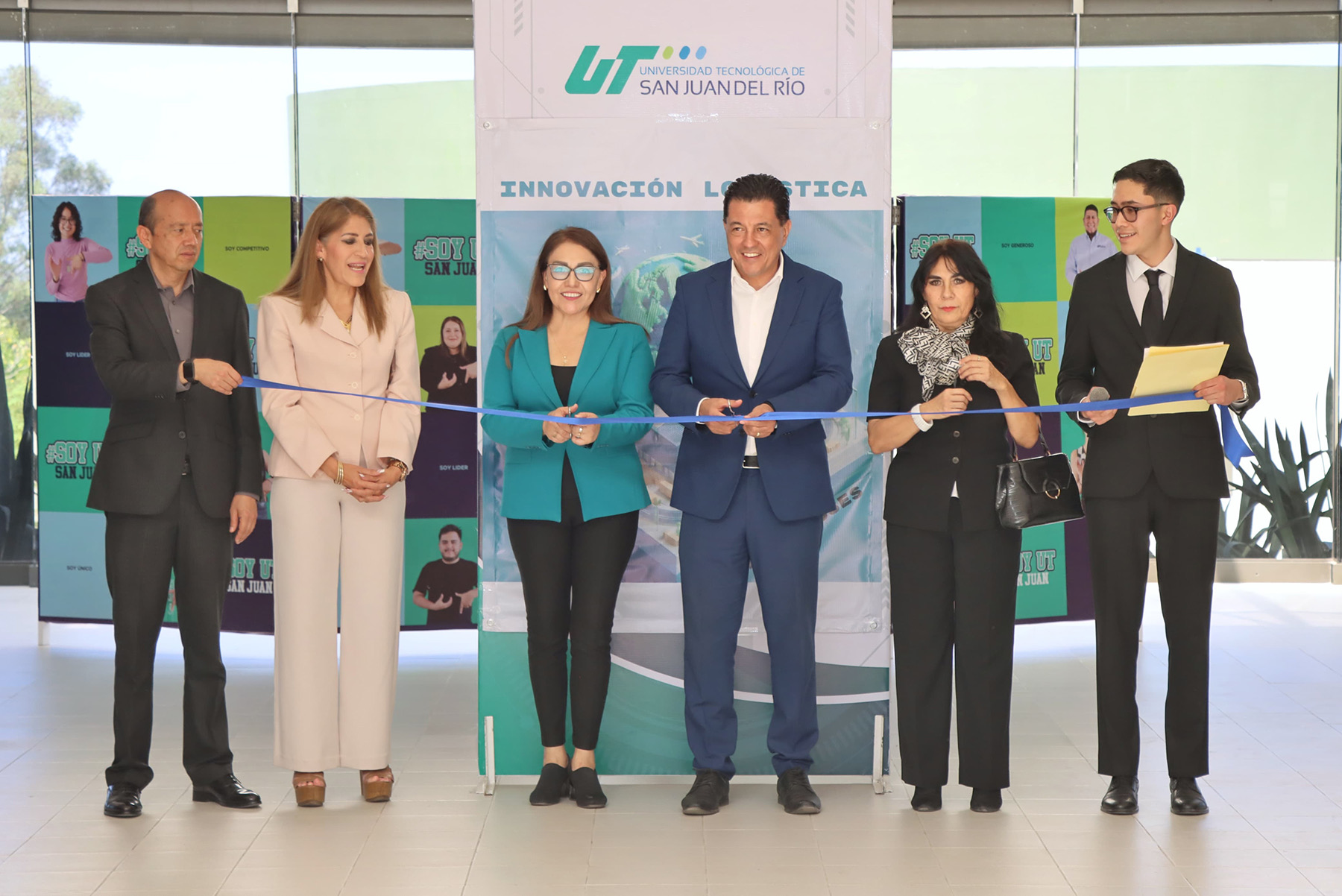 ESTUDIANTES DE UT SAN JUAN APLICAN CONOCIMIENTOS EN EXPO INNOVACIÓN LOGÍSTICA