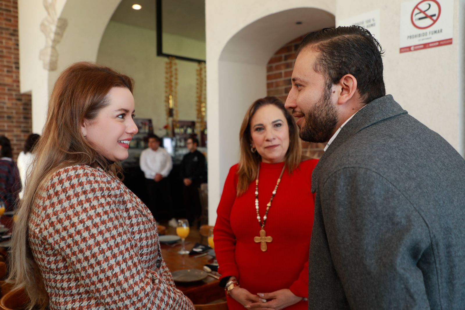 INVITA ELENA ARREGUÍN A LA SOCIEDAD CIVIL ORGANIZADA A CONVERTIR AL DIF COLÓN EN UNA LUZ QUE CONSTRUYA ESPERANZA.