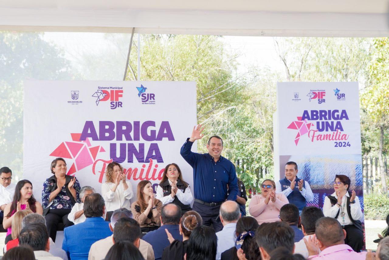 GEORGINA SÁNCHEZ Y ROBERTO CABRERA PONEN EN MARCHA COLECTA DE COBIJAS “ABRIGA UNA FAMILIA 2024”