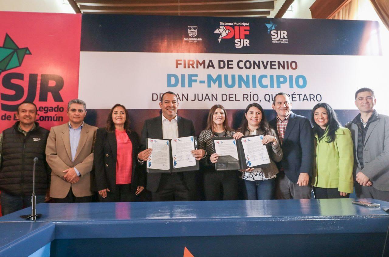 PRESIDENCIA Y DIF MUNICIPAL DE SAN JUAN DEL RÍO FIRMAN CONVENIO PARA REALIZAR TRABAJOS EN BENEFICIO DE LAS FAMILIAS SANJUANENSES