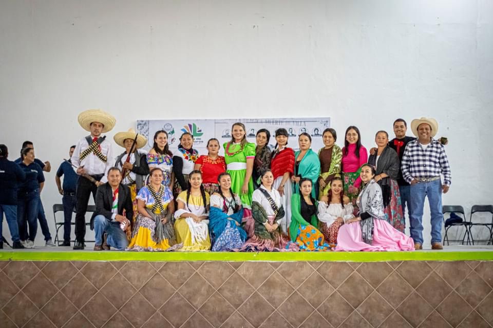 SE CELEBRA EL 114 ANIVERSARIO DE LA REVOLUCIÓN MEXICANA EN COMPAÑÍA DEL PERSONAL DEL MUNICIPIO DE LANDA DE MATAMOROS