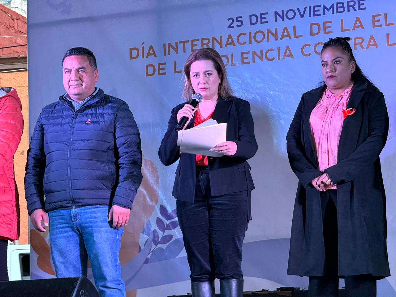 ASISTE PRESIDENTA DEL DIF COLÓN AL EVENTO CONMEMORATIVO POR EL “DÍA INTERNACIONAL DE LA ELIMINACIÓN DE LA VIOLENCIA CONTRA LA MUJER”.