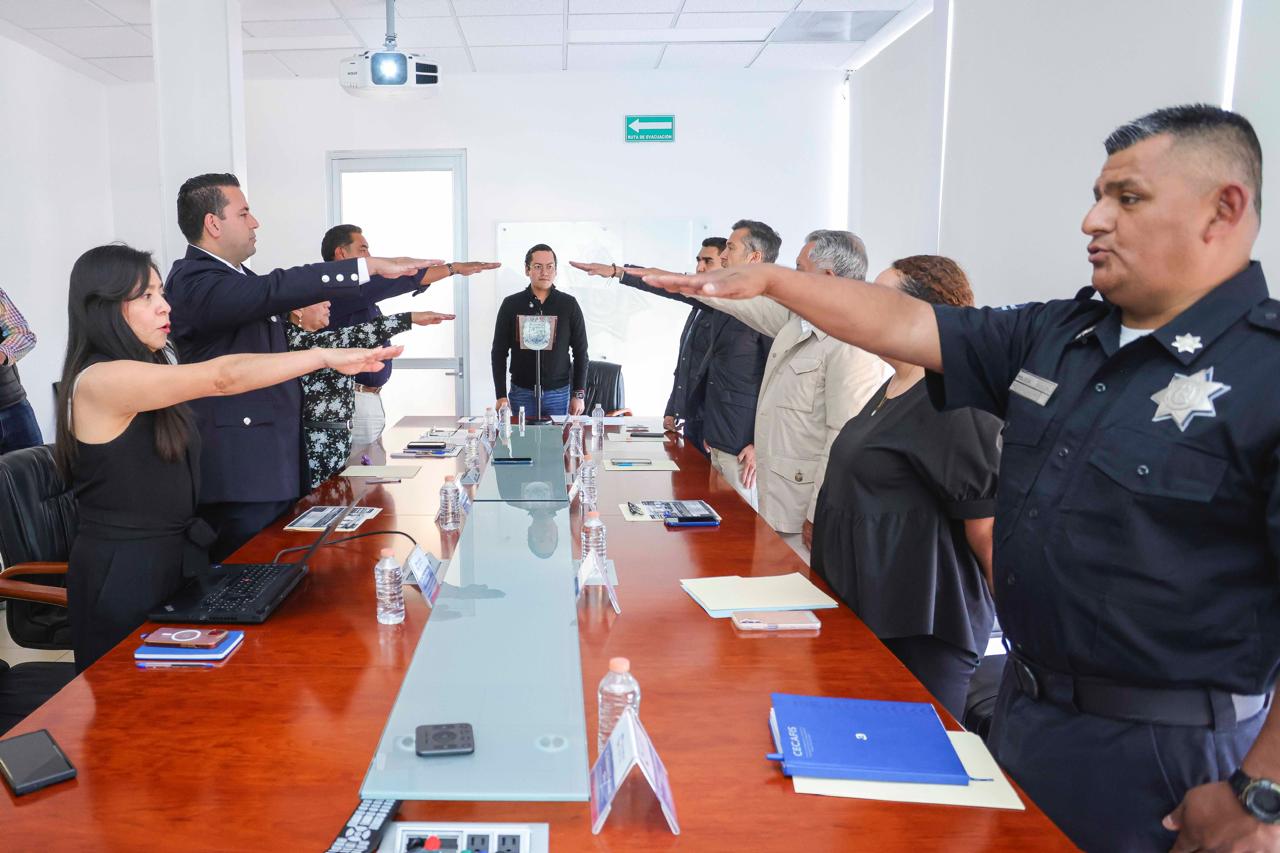 RINDE PROTESTA LA COMISIÓN DEL SERVICIO PROFESIONAL DE CARRERA POLICIAL DE CORREGIDORA