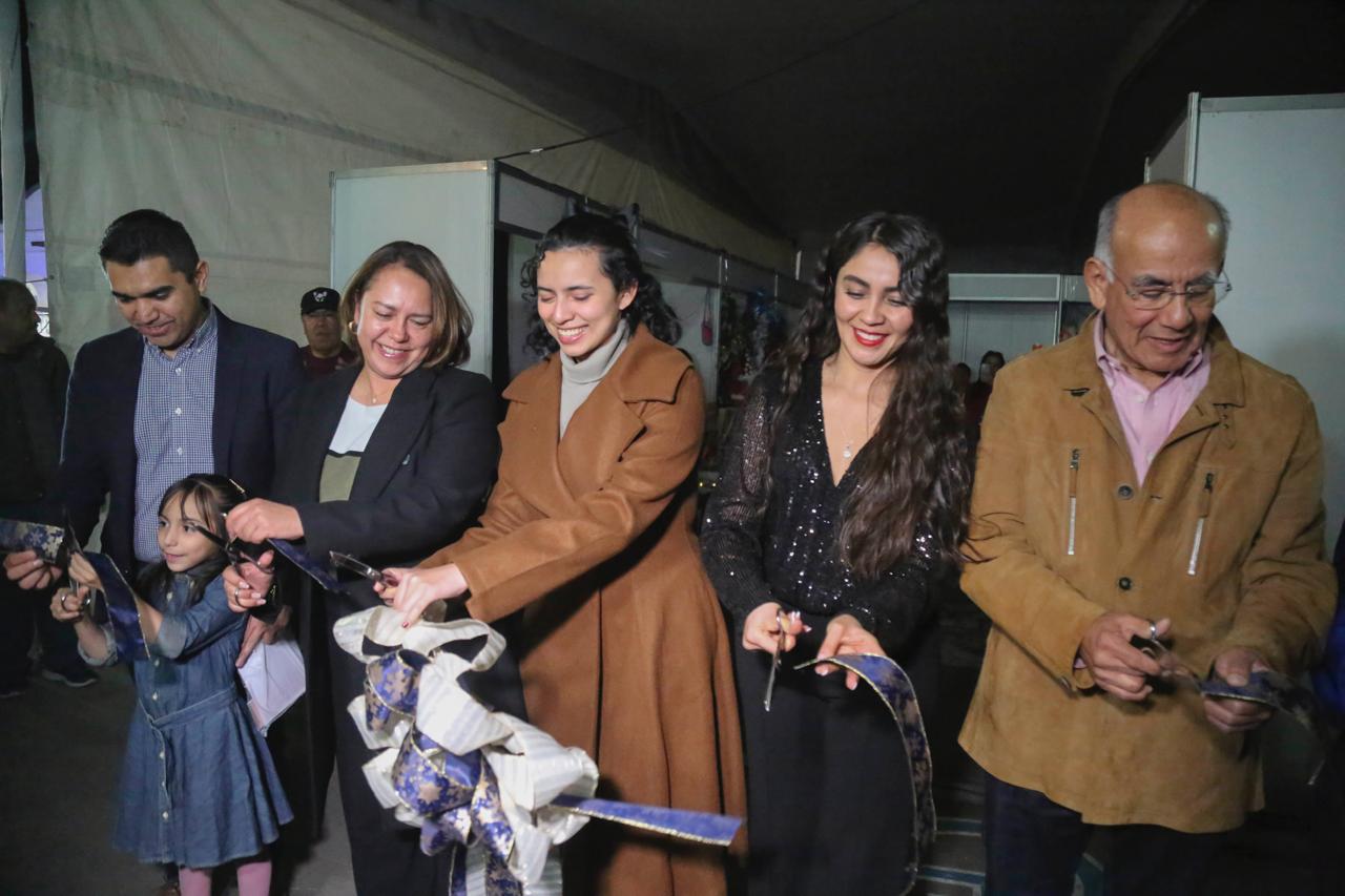 INAUGURA GABY TRÁPALA EL BAZAR NAVIDEÑO 2024