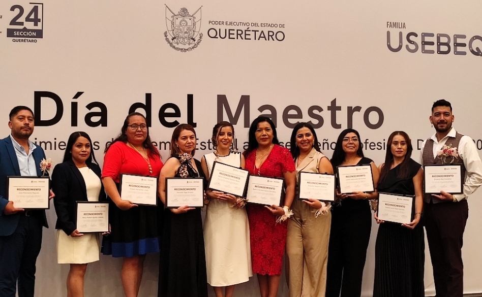 CUMPLE EL PREMIO ESTATAL DOCENTE 20 AÑOS DE PROMOVER LA CALIDAD EDUCATIVA