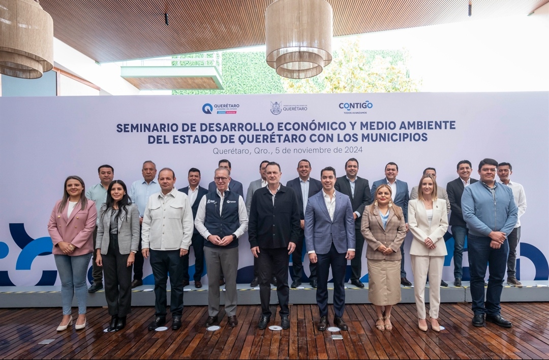 INAUGURA GOBERNADOR EL SEMINARIO INTERINSTITUCIONAL DE DESARROLLO ECONÓMICO Y MEDIO AMBIENTE DEL ESTADO DE QUERÉTARO