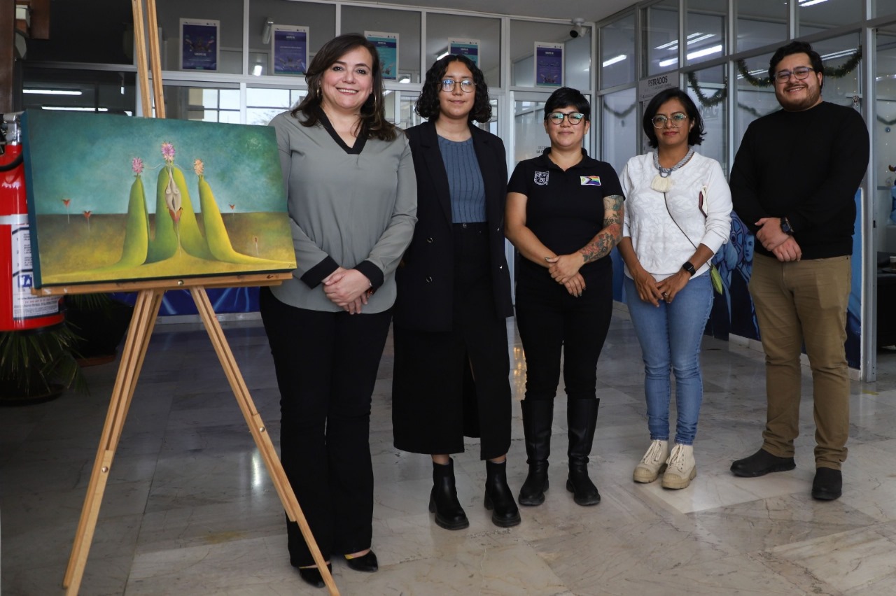 CONMEMORA UAQ EL 25N CON LA EXPO “MUJER MARCHITA”