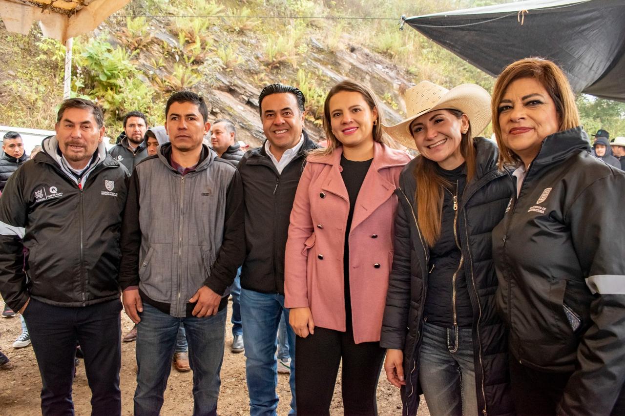 ARRANCA PAVIMENTACIÓN DE CAMINO A NEBLINAS LANDA DE MATAMOROS