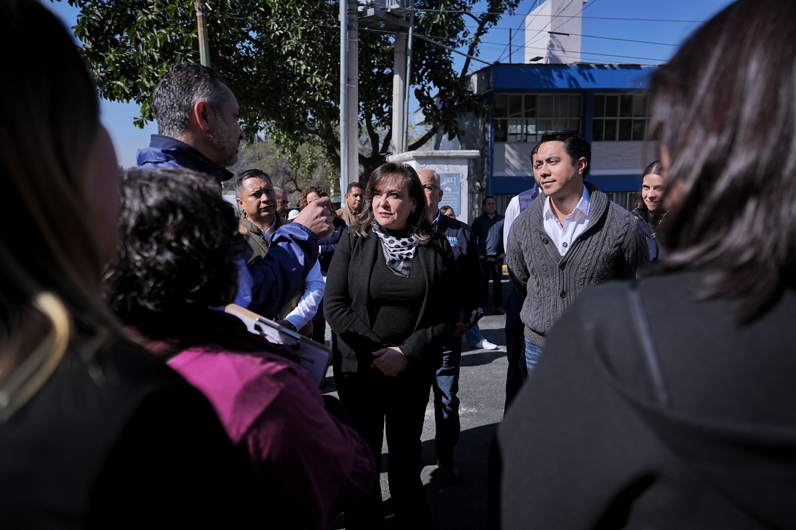 REFRENDA FELIFER MACÍAS SU COMPROMISO CON LA EDUCACIÓN Y CON LA UAQ