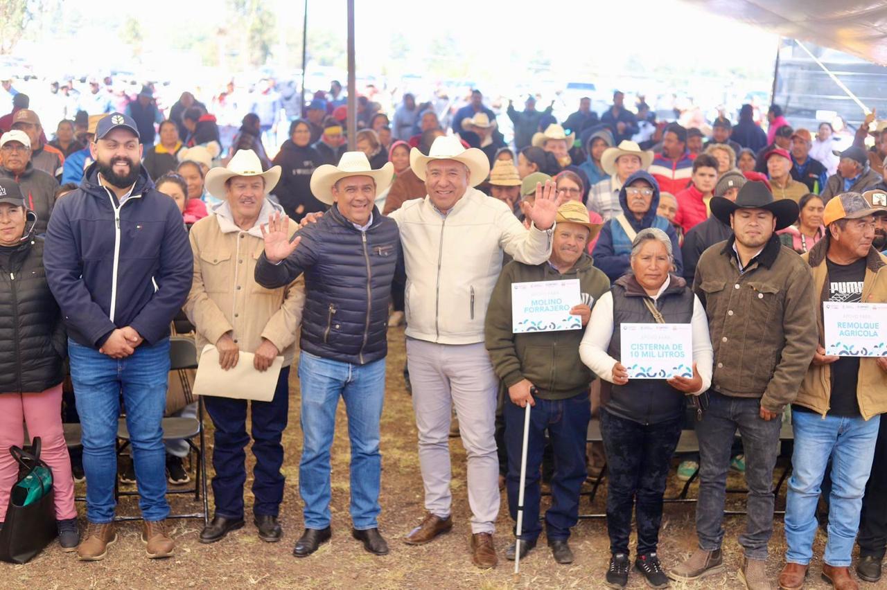 EL VERDADERO PROGRESO COMIENZA FORTALECIENDO LAS MANOS QUE TRABAJAN NUESTRA TIERRA: ÓSCAR PÉREZ PRESIDENTE DE AMEALCO