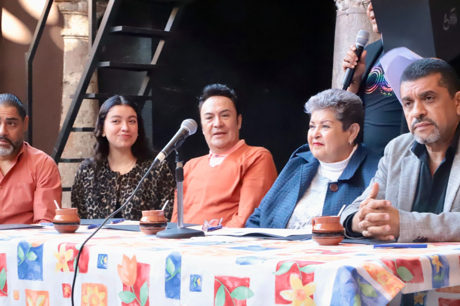 PRESENTA CÓMICOS DE LA LEGUA “YERMA EL PRETEXTO”