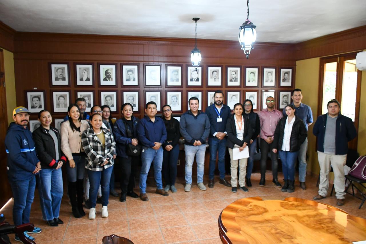 RUBÉN HERNÁNDEZ PRESIDENTE DE JALPAN TOMA PROTESTA AL COMITÉ MUNICIPAL DE SALUD