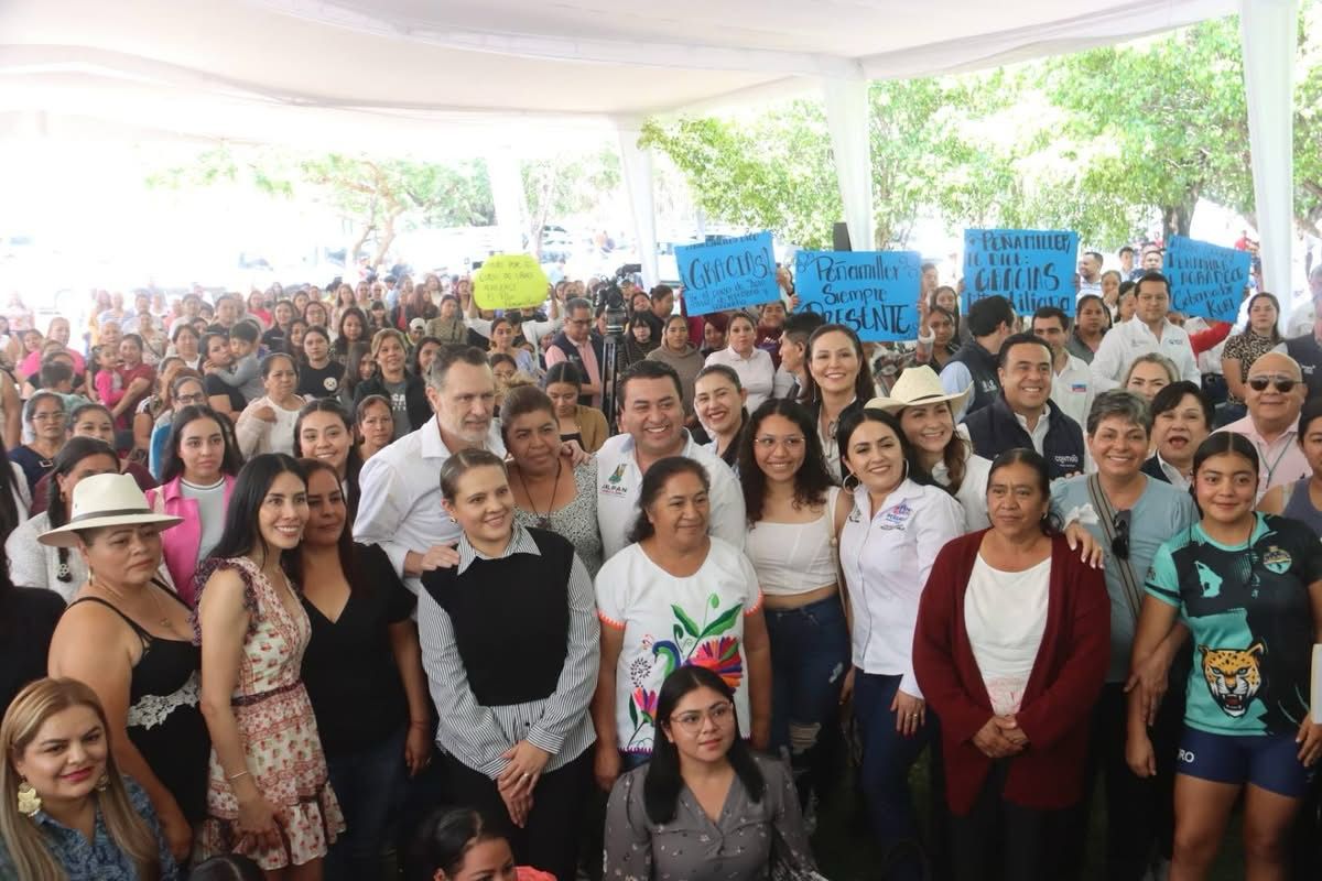 LA PRESIDENTA MUNICIPAL ANA KAREN JIMÉNEZ ASISTIÓ A LA CLAUSURA DE CURSOS Y ENTREGA DE EQUIPAMIENTO PARA EL AUTOEMPLEO A MUJERES,