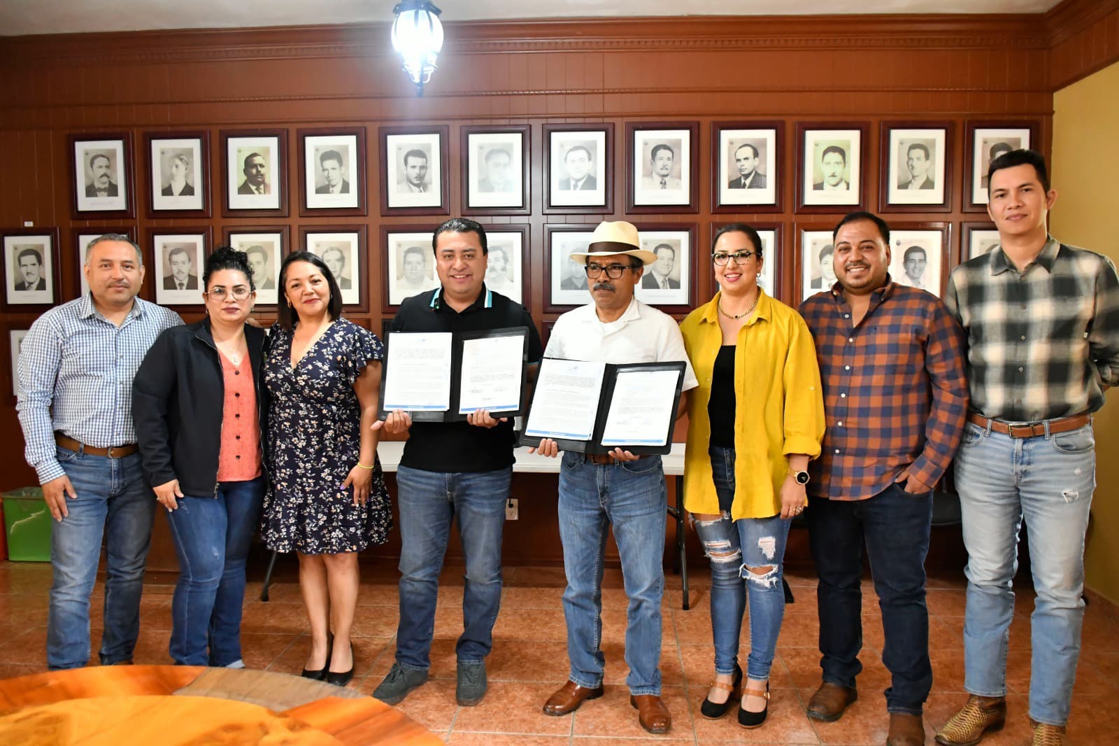 MUNICIPIO DE JALPAN Y CAJA HUASTECAS FIRMAN CONVENIO PARA IMPULSAR A EMPRENDEDORES LOCALES