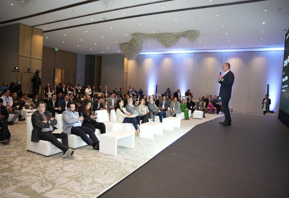 ATESTIGUA MARCO DEL PRETE LANZAMIENTO DE ALIBABA CLOUD