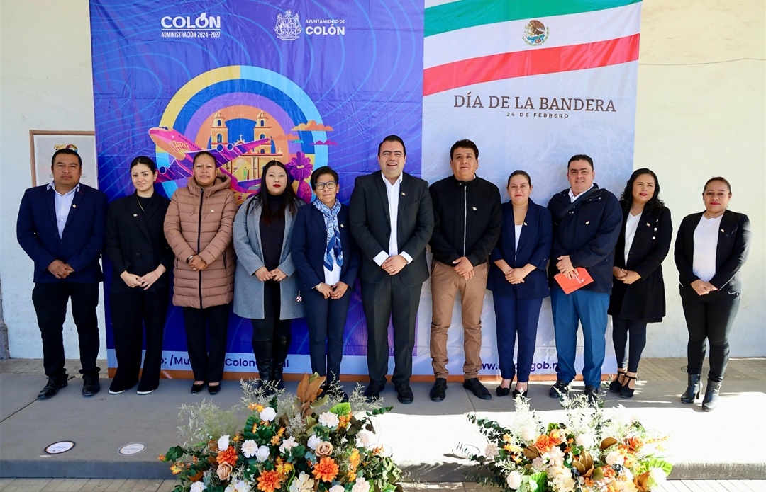 COLÓN CELEBRA EL DÍA DE LA BANDERA