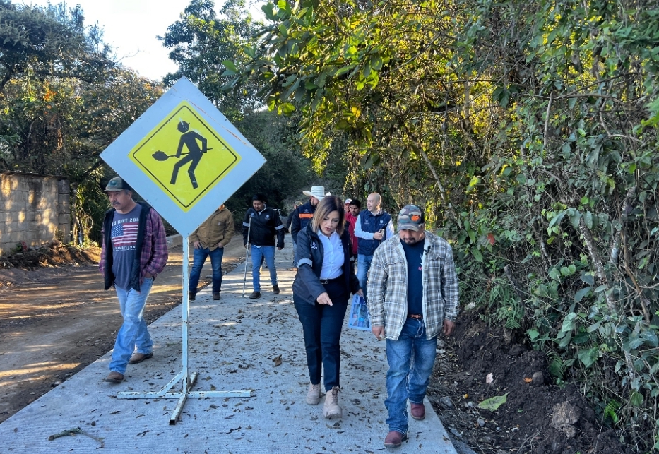 AUTORIDADES ESTATALES SUPERVISAN OBRA VIAL EN NEBLINAS