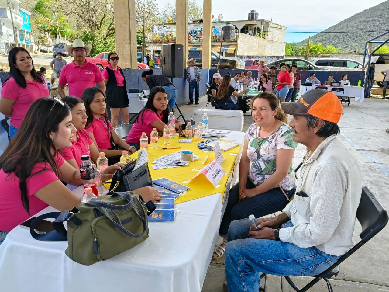 PONE YUNI BENÍTEZ PRIMERA JORNADA ITINERANTE DE ATENCIÓN CIUDADANA EN TRES LAGUNAS