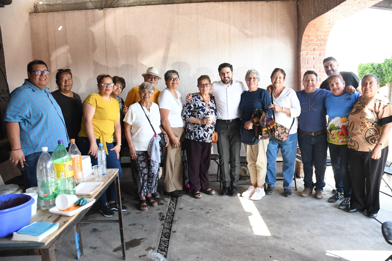 MANTIENE AGUSTÍN DORANTES CERCANÍA CON JÓVENES Y COLONIAS DE SAN JUAN DEL RÍO