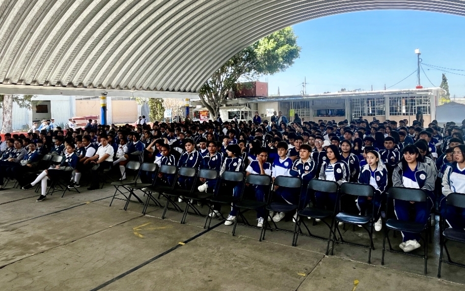 PREVIENEN ADICCIONES EN JÓVENES DE SECUNDARIA