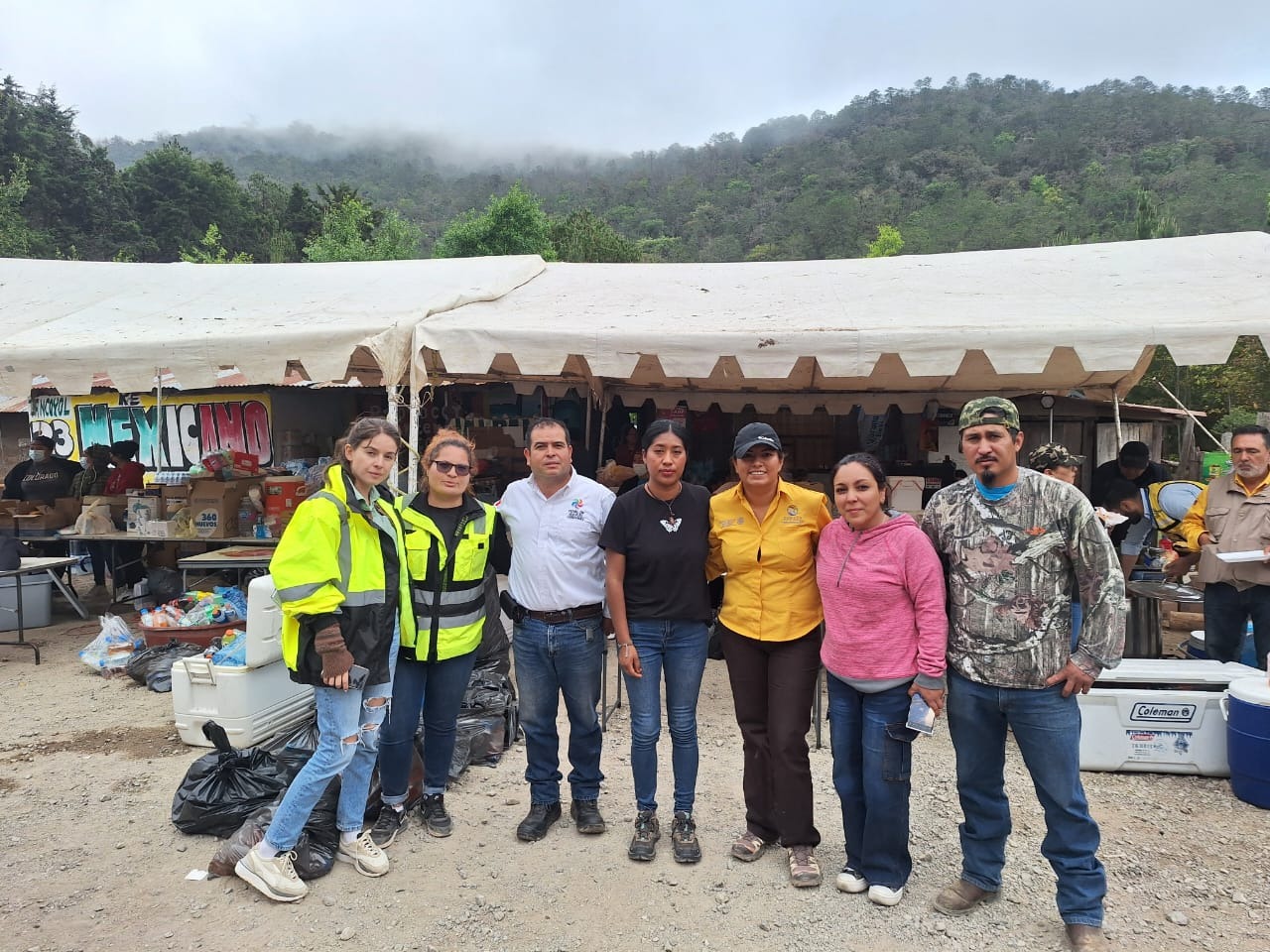 PINAL DE AMOLES SE UNIERON PARA APOYAR AL MUNICIPIO DE LANDA DE MATAMOROS